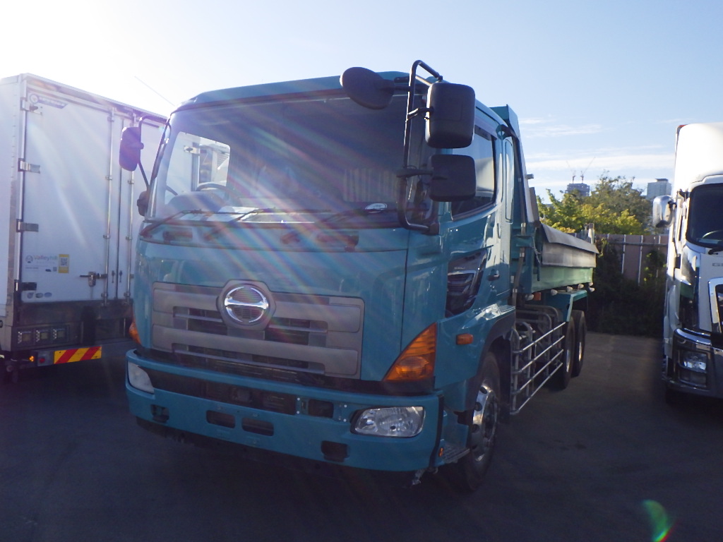 No.47 2013 HINO PROFIA